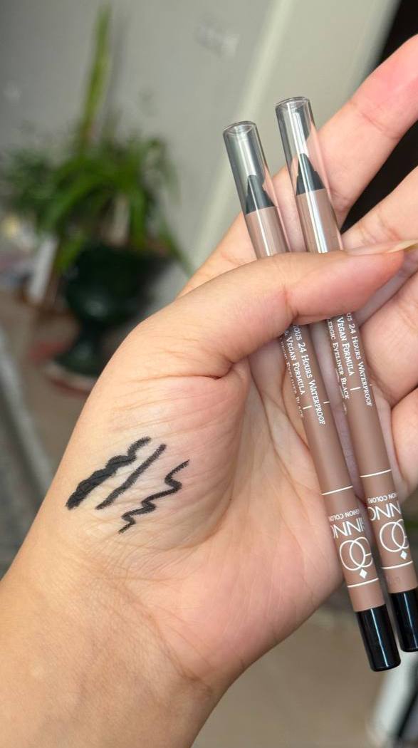 مداد چشم گینو