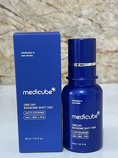 سرم مدی کیوب جمع کننده منافذ در یک روز شات 7500