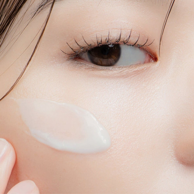 کرم ترمیمکننده و آبرسان دکتر آلتیا مدل 147